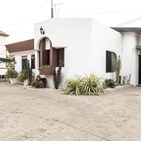 Hill View Hotel West Airport Acra Exterior foto