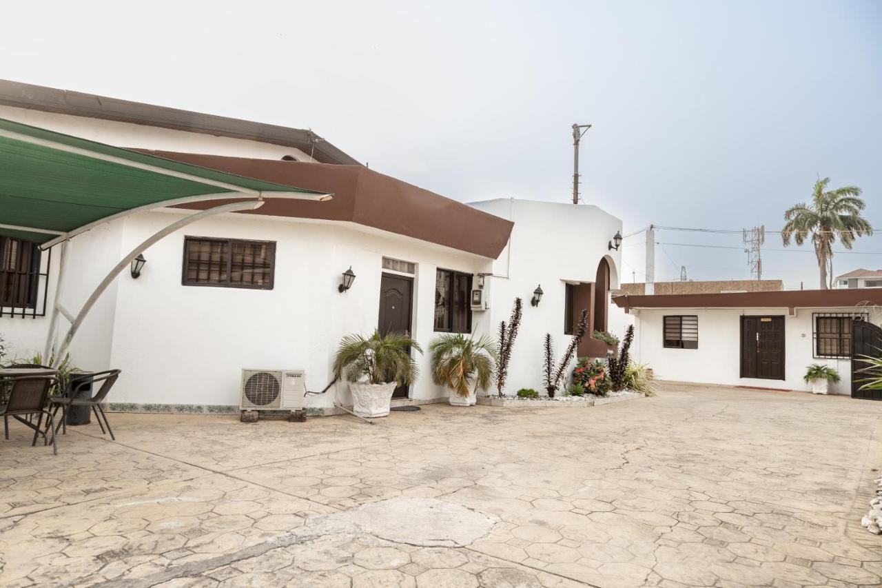 Hill View Hotel West Airport Acra Exterior foto